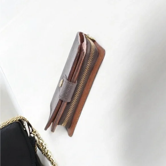 Louis Vuitton LV Monogram Bi-Fold Wallet Leather PVC Brown Used Auth 8B12330 - Picture 4 of 12